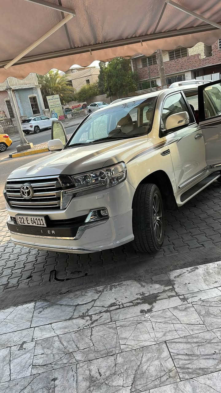 لاندكروز • ٢٠٢٠ • ١٢١ ألف