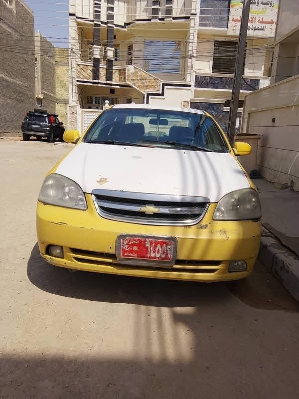 اوبترا ٢٠٠٨ لون بلادي سلفر
مصبوغ اصفر 
كلشي شغال عدى التبريد 
حادث جاملغات خلفية واحد معمر و الثاني ناقصة صبغ 
كير مكينه صدر لغد شاصي كفالة 

الدورة حي دجلة 
***********
