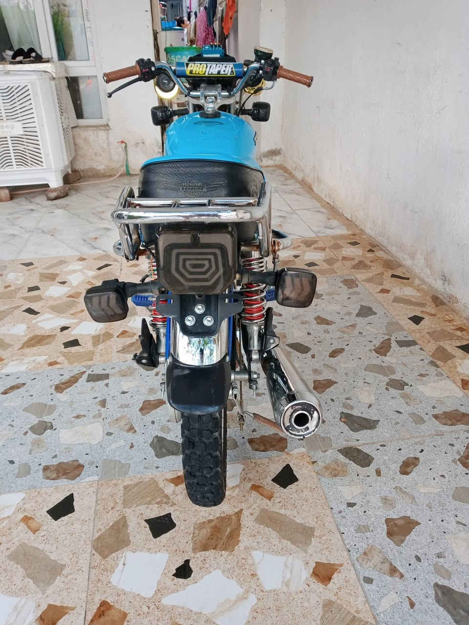 25/650/قفلها  قفلها لحد يجي ويعامل /***********

