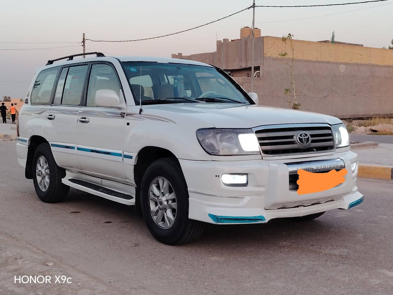 لاندكروزر 2004 رقم انجليزي باسمي السياره جاهزه مكينه وقير وحداديه وتخم تاير   السياره بيها خياس اقط خياسها وصبغتها لا ضربه ولا قلبه السعر 98 بيع مستعجل مكان السياره قضاء القاسم ناحيه الطليعه***********
