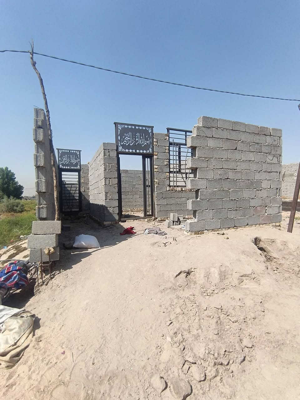 هيكل للبيع كربلاء سيد اسماعين 
سند خمسه وعشرين
بيت هيكل بيبان وشبابيج تفصال 
السعر تواصل عليه خاص***********  /***********
النسال 20العرض، 5 ونص
