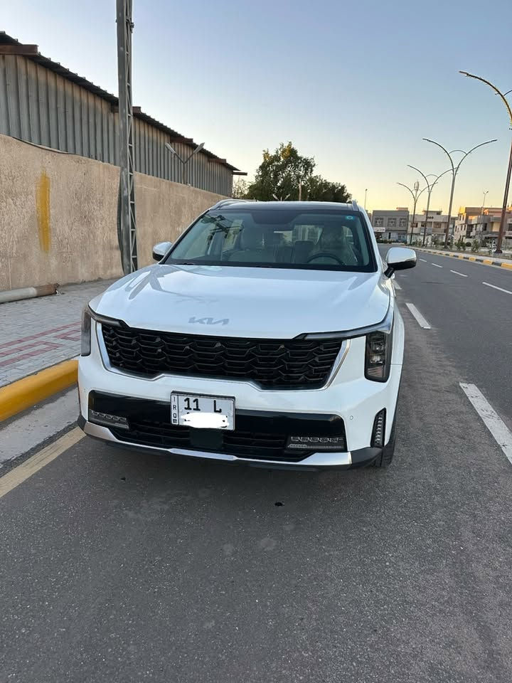كيا سورينتو 2024
مرقم بغداد  بانوراما & داتا شو & اشارة LED

بيها ضربة بسيطة ب باب السايق وشوية من الجاملغ ومعدلة PDR ( بيديار ) 

وبيها شخط بسيط بالباب عكس السايق ومكحل

ماشية 70 الف

 المواصفات :

خليجي 

موديل 2024

حجم المحرك V6 3.5L 

مرتبط بناقل حركة أوتو 8 نمر

بانوراما 

مفتاح التشغيل بصمة 

تشغيل عن بعد 

فتح الصندوق كهرباء 

دفع ثنائي FWD 

   اريل نفكيتر 

داتا شو 

حساسات أمامية 

حساسات خلفية 

لايت زينون + LED 

كشافات 

بك لايت LED 

قبضات أبواب من الألمنيوم

دخول بصمة ذكي 

حجم الاطار 235/55R19 

ويل كب 19

 اشارة في المرايا الجانبية 

المرايا قابلة للطي كهرباء 

كير ماوس 

هاند بريك كهرباء 

ا ABS 

دشبول شاشة ديجيتال 

شاشة Apple Car play 

 كاميرا دوارة  

مقود جلد حياكة  

شفتات مقود 

مثبت السرعة Cruise 

 المودات والاوامر الصوتية 

شاحن هاتف Wireless 

مخرج منفذ الطاقة 

تتسع المقصورة ل 7 ركاب

المقاعد مخمل لون أبيض 

حركة المقاعد الأمامية كهرباء  

الايزو فكس ISOFIX 

 تبريد شاشة لمس مناخين منفصلين 

 3 قطع تبريد 

 أوضاع القيادة Drive Mode 

 أوتو هولد Auto Hold 

 نظام مانع الانزلاق 

 نظام نزول المنحدرات 

  بردات أبواب خلفية 

مكان السيارة كربلاء

سعرها 285 وبيها مجال بسيط جدا

***********

