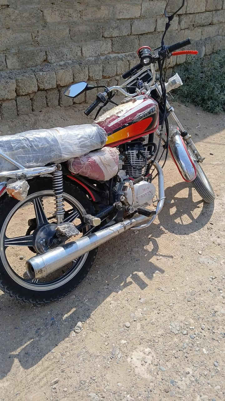 ماطورسيفان للبيع موديل 2020 سعر 280وبيه مجال  محرك مفتوح 
بدايت صرف بيه مكان بيجي رقم الهاتف ***********
