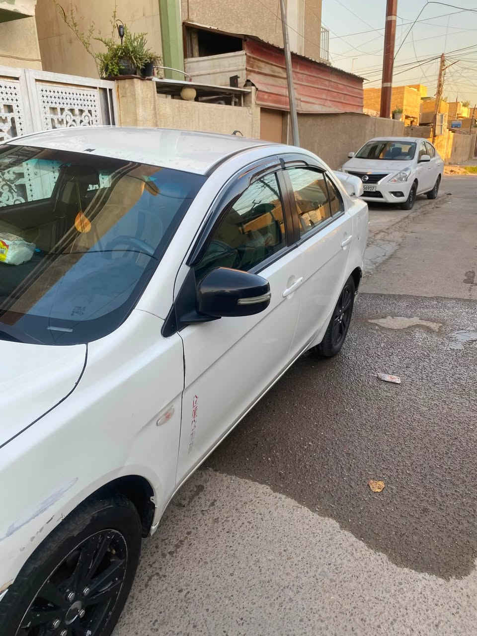 سلام عليكم من رخصت الادمن المحترم لانسر قرش موديل ١٥ البيع أو مراوس ألون البيض خليجي السياره بيه قطع صبغ اني أبيع احزام بيه حادث بجم سياره بسمي كير مكينه تبريد خير من الله رقمه إنكليزي سعره75 وبيه مجال ***********مكان السياره السعدون أو الدوره البعيثه
