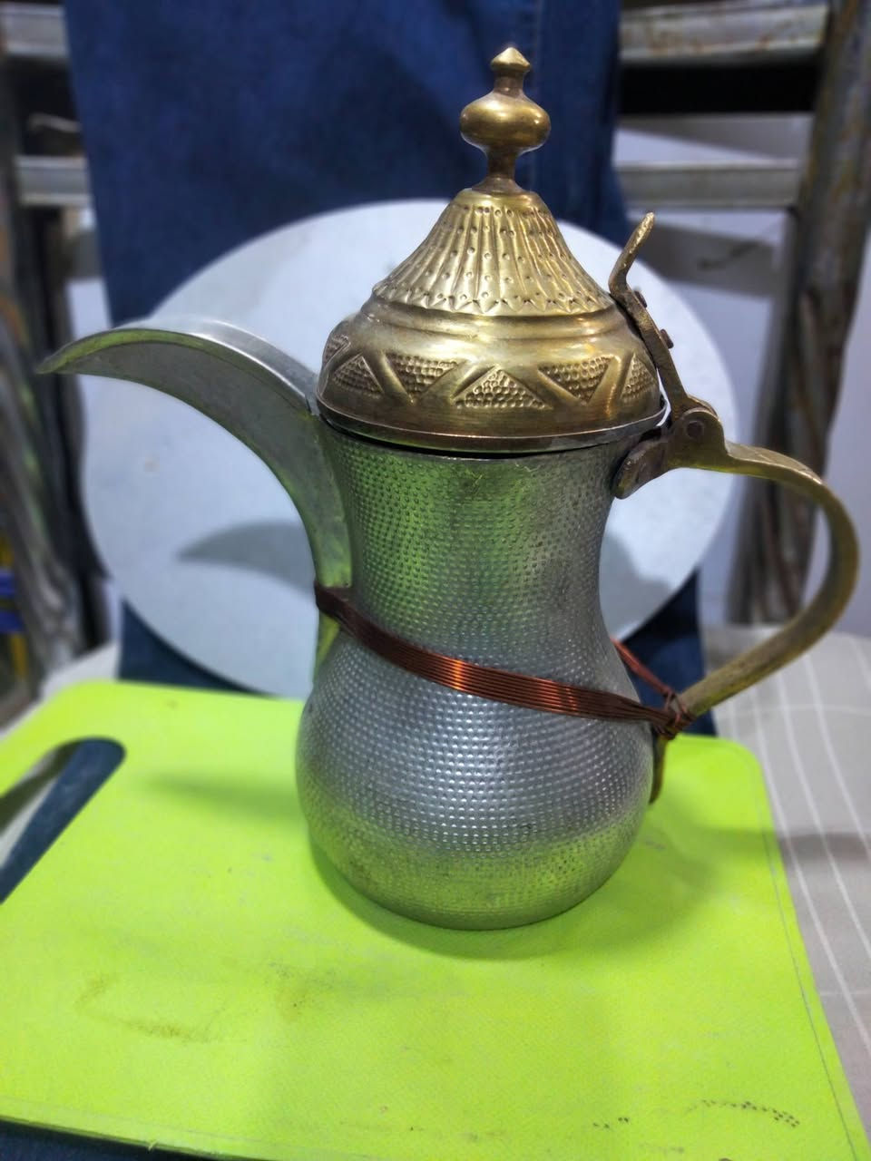 العنوان السماوه مجمع الجوادين رقم محل جي 12 واتساب ***********
