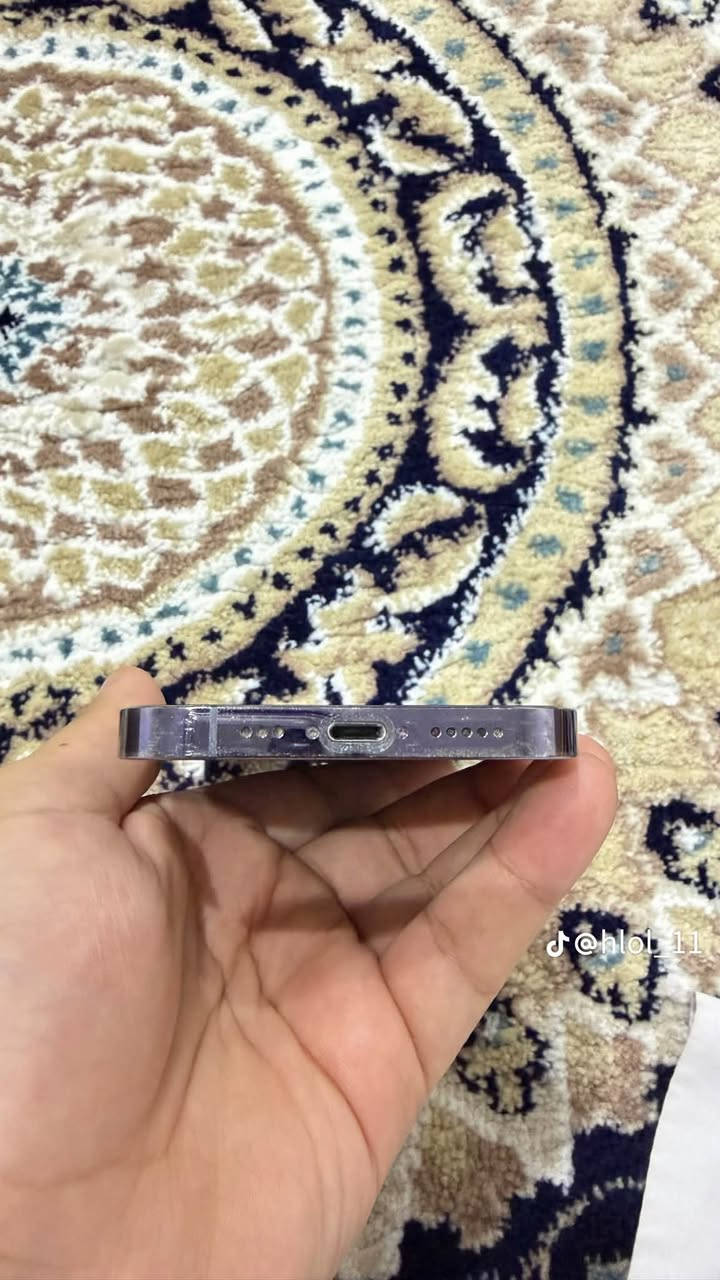 سلام عليكم شباب تليفون لبيت ١٤ بروه ماكس بدل شاشه وبطريه بس شاشه خت لوكاله لعلوان ميسان حي لمعلمين جديد رقم *********** سعر ٥٥٠

نص مكتوب في الصور:
- @hlol_11