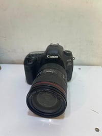 Canon 5D iv Lenz 24  105  Lenz  50 mm  Shutter tanh 120 k  100% xawen ...