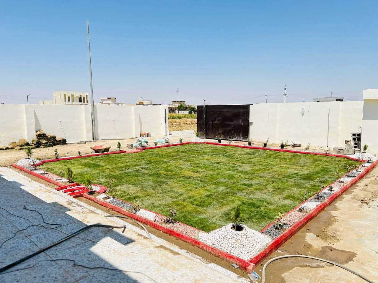 عمل حدائق منزليه بكافة أنواعها ***********
