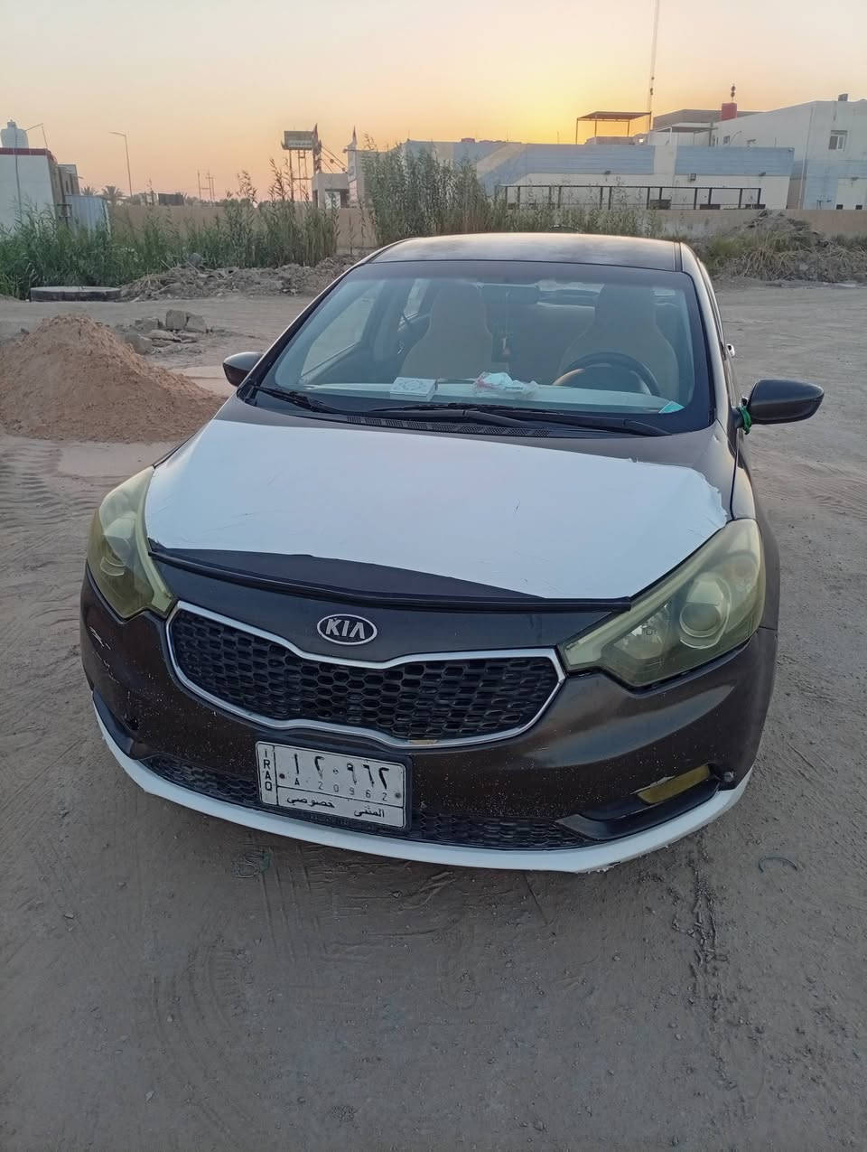 سلام عليكم سيراتو موديل 14 خليجي الشركه العامه الدوليه سياره بيها الجاملغ الكدام امبدل و الباب الوره بيه الحافه من تحت اشويه صبغ والباقي مكفول شرط السونار كير محرك 1600 مكفول امداور بكل وقت سعرها 102 مكاني السماوه *********** بيه واتساب
