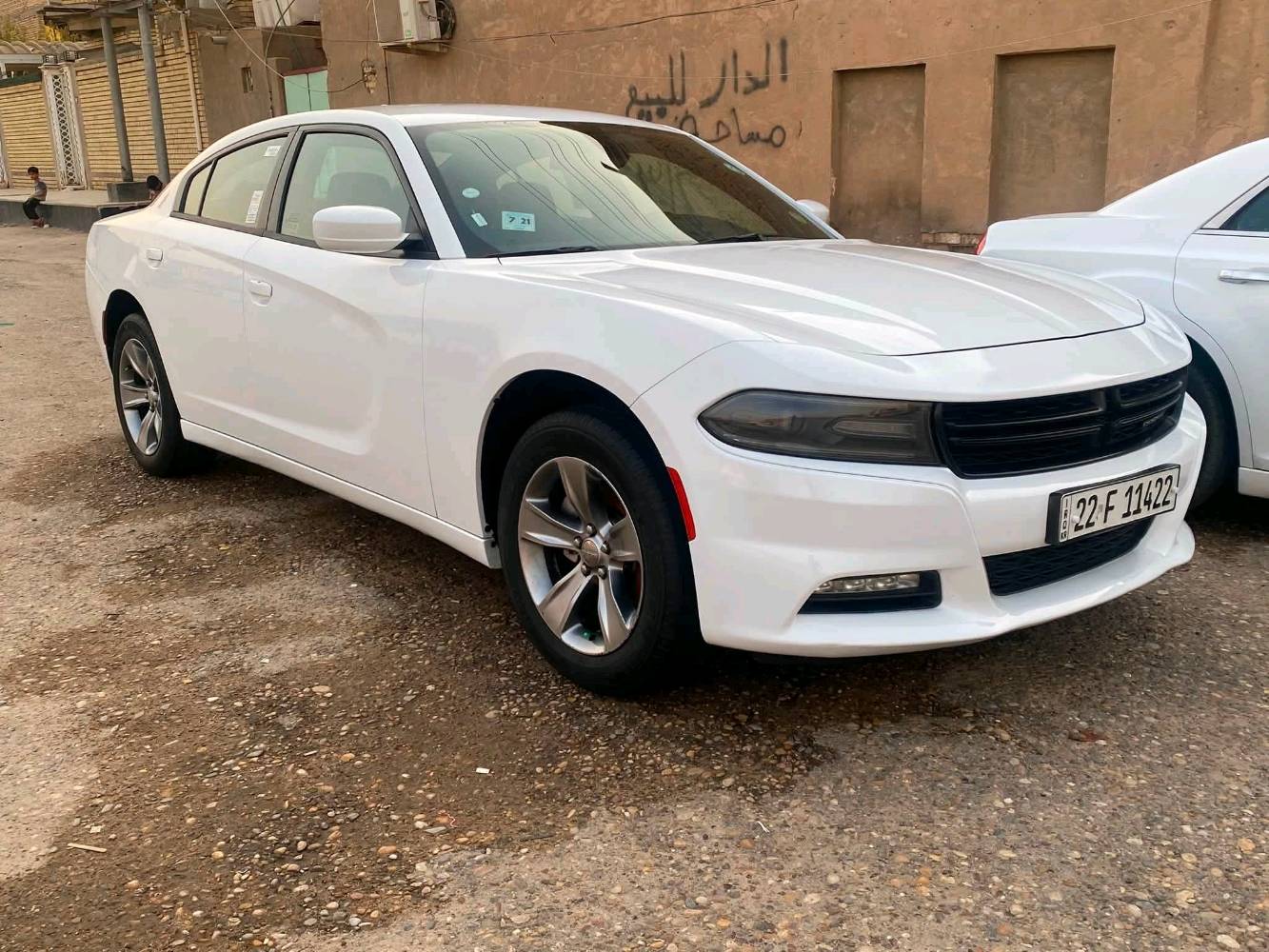 سلام عليكم جارجر مديل ٢٠١٦ كفالة عامة بس كد اصبعين كارت فقط سيارة جديدة كلش رقم اربيل مميز بسم كردي وكالة ورقة تحويل ورقتين سنوية ٢٨ ماشية ٩٧ مكان سيارة العمارة  سعر ٢٠٣ بيهة مجال حك جية جوة ٢٠٠ مابيع بيع فقط بدون مراوس استفسار ***********