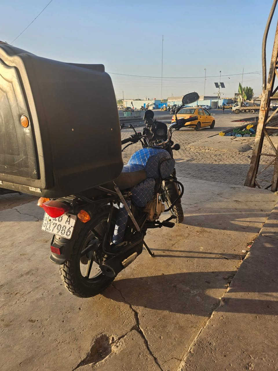 بوكسر 22 دراجه كامله مكمله رقم حله مشروع وطني وين ما كان تتحول هزه جديده تحويلها يكلف 60الف تحويل ثاني يوم مجفته قبل شهرين تقريبا وبيها ضمان 4اشهر باقي دراجه من يدك للشغل
الغراض لي بيها : 
خوذه سعرها ٤٠ الف 
سماعه خوذه ٢٥الف 
ستان شحن لاسلكي وشحن سريع ب ٢٥ الف 
صندوك دراجه ب ٤٠ الف
الدراجه من يدك للشغل كبل 
سعرها 2100 وبيها مجال للطيبين @إشارة 
***********
بوكسر 22 دراجه كامله مكمله رقم حله مشروع وطني وين ما كان تتحول هزه جديده تحويلها يكلف 60الف تحويل ثاني يوم مجفته قبل شهرين تقريبا وبيها ضمان 4اشهر باقي دراجه من يدك للشغل
