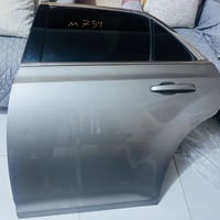 باب اوباما خلف السائق مال تفصيخ جديد كلش وكامل مو فارغ للبيع ب200$ مكا...