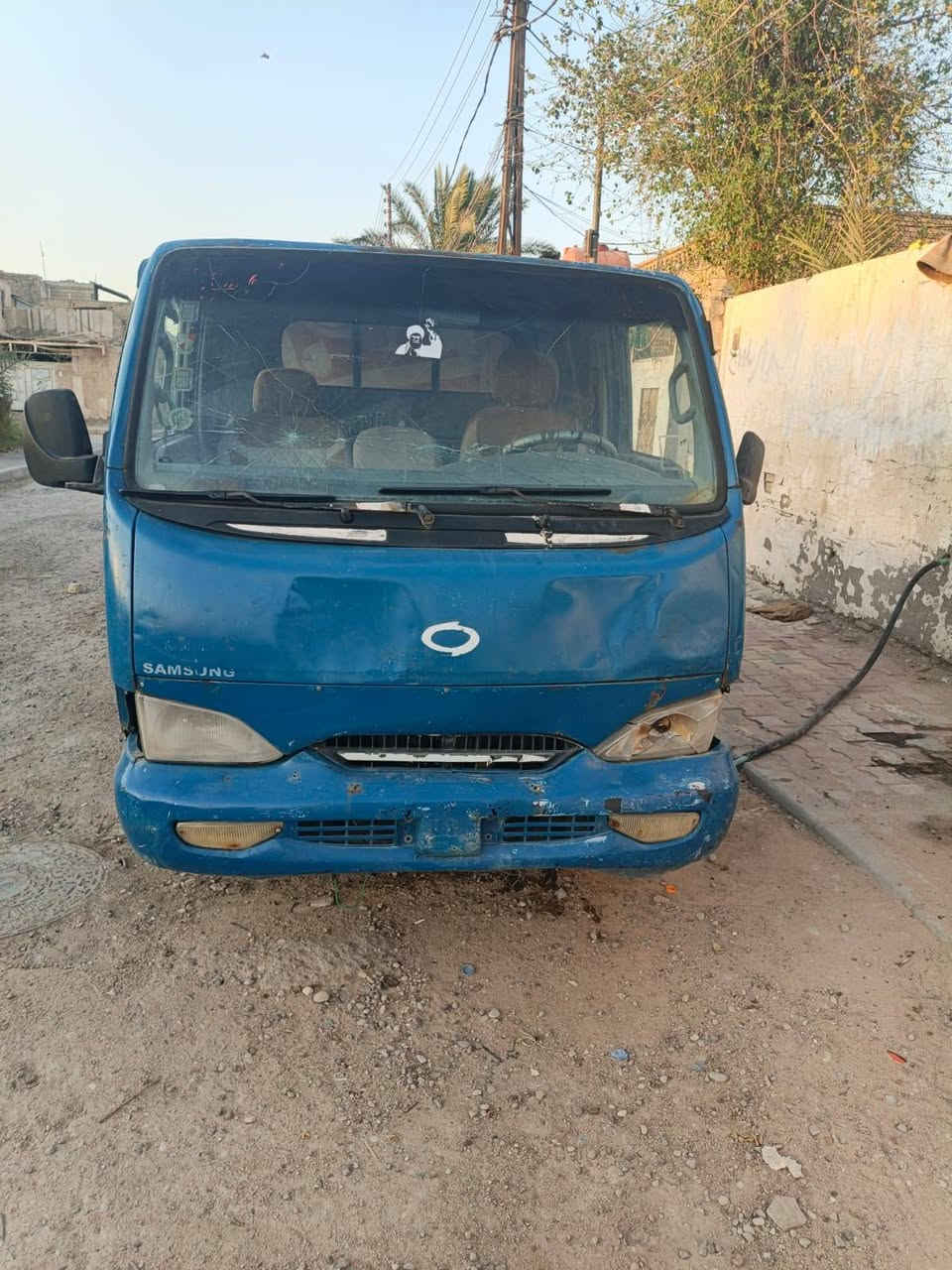 سياره فونتيرا موديل 2000 سياره رقمها بابل السياره تواجد بميسان ***********
