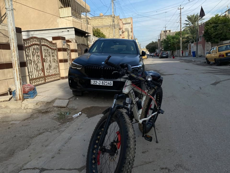 بايسكل جبلي دبابه  حجم ٢٧ 
 كير امامي٣ نمر
كير خلفي٨  نمر 
دبلات هايدروليك قفل 
مكفول ما عدا القمجي مال العقرب 
مع ملحقات هدية 🎁 
الرقم:***********
بغداد-الشعب 
السعر ٢٠٠وبي مجال حك الجيه
