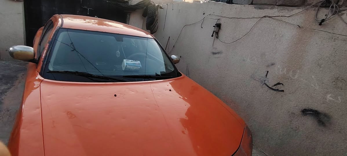 جارجر للبيع او مراوس
سلام عليكم جارجر 2008 
مكينة 3500 مكينتهة جديدة وناعمة 
سيارة نضيفة وحلوة تبريد فول
 اكسن جديد 
حدادية جديدة 
كير جديد تايرات جدد 
رقم السيارة الماني 
بس بيهة اخياس مثل ما اوضح بصور
 وسنويتهة منتهية بأسم السيارة احولك
 شوكت متريد غرفتهة حلوة 
السيارة خطهة ناصرية زبير
 تريد تحولهة ماكو مشكلة 

   ﴿ابيع واراوس ﴾
       سعرها
(80 وبيها مجال) 
***********
***********
موجود ماسنجر
