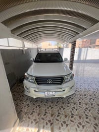 لاندكروز ٢٠١٢ • ماشيه ٢١٣الف • بغداد إليوسفيه