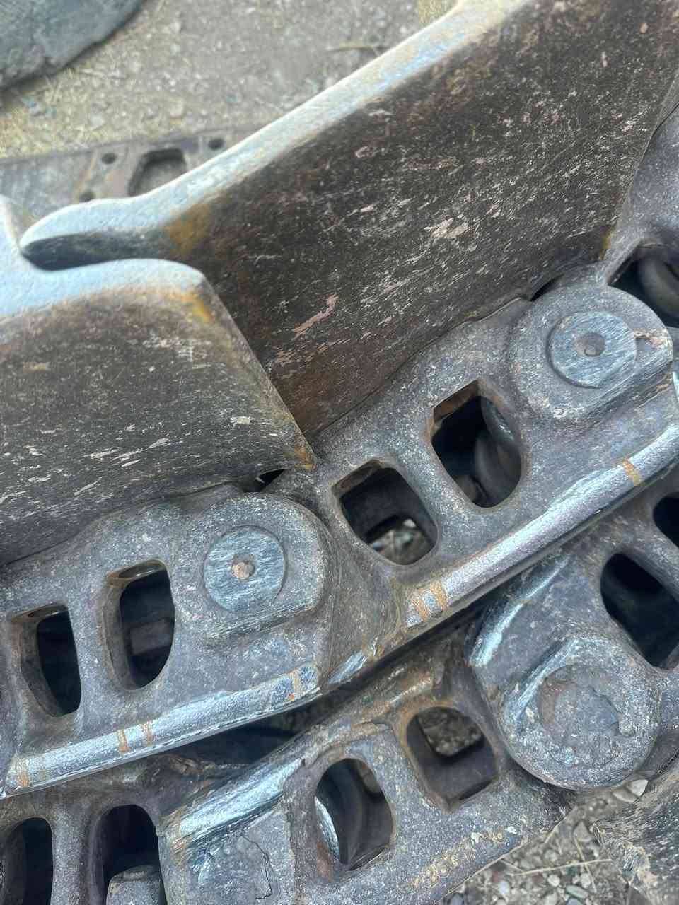 زنجيل • بلدوزر ١٥٥ • كوماتسو