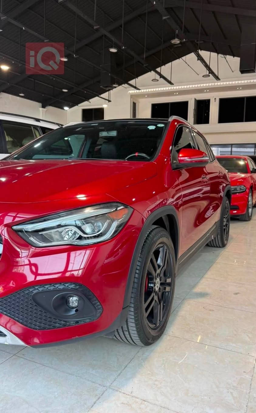 السلام عليكم 
GLA250 2021
(للبيع فقط)
حادث السيارة قطعه وحدة فقط 

W1N4N4HB8MJ233357
المواصفات : 
محرك السيارة 2.0T 
عدد الاحصنه 221hp
ممشى السيارة 84 الف كيلو متر 
سقف بانوراما 
صندوك كهرباء 
شاشات متصله نظام MBUX
مثبت سرعة 
نقاط عمياء
اضاءات زينون وترحيبيه 
نظام فرملة طوارئ 
انارة محيطيه 64 لون 
تبريد تحكم منفصل
كاميرا خلفيه 360 درجة
نظام مساعدة عالمنحدرات 
5 وضعيات قيادة
وسائد حماية كامله 
تشغيل عن بعد 
نظام ابل كار بلاي 
نظام مساج بالمقاعد 
دفع رباعي 4MATIC 

السعر : 250 ورقة

عنوان السيارة ( اربيل )

تفاصيل اكثر : 
***********

***********
