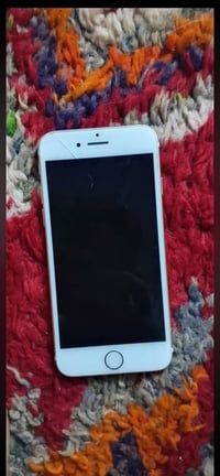 آيفون 7 • فطر بالشاشة خفيف • بطارية ٧٩٪