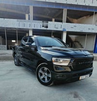 RAM موديل 2022  رقم بغداد باسمي  ماشيه ٤٥ الف  مواصفات بك هورن معروفه ...