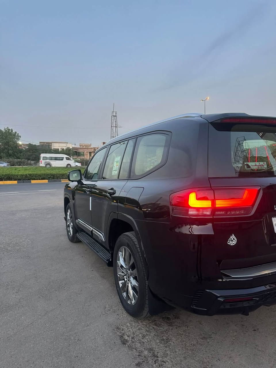 لاندكروز 2024 اسود
لمتد GXR
السياره فول ابريميه
كامره 360 
ماشيه 16 الف 
على وضع الشركة 
معروفه مواصفات اللمتد

بيها فقط شخط بالجاملغ ولدعاميه بيها تكحيل ع كد اربع اصابع

السياره بأسمي تحويل ثاني يوم 
هزة جديده سنوية جديدة 

مكاني بغداد السيديه 

السعر / 710$ وبيها مجال 
***********
