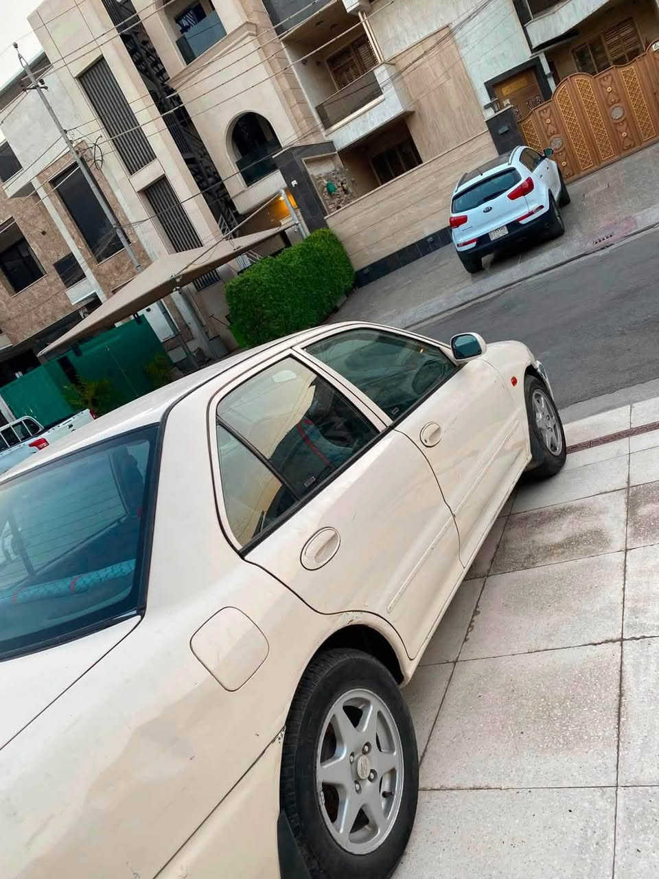 سلام عليكم بروتون2004 رقم بغداد انكليزي باسمي هزه جديده كير ومكينه خير من الله تبريد ثلج باتري جديد تايرات قوايش كله جديد شديتلهه شاشه السياره ما بيهه صبغ كشرهه
مثل ما موضح بالصور طخات بسيطه ما بيهه لا ضربه ولا تعمير
السعر48بيها مجال جداً بسيط ***********
