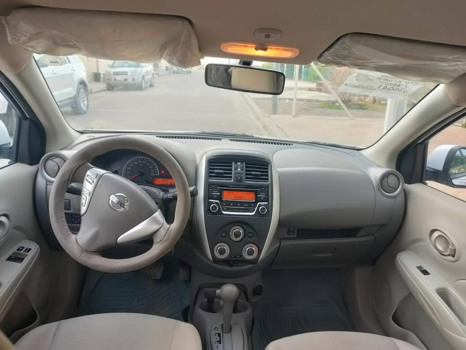 سني 2023 هندي كفالة عامة من الصبغ ،فقط بارد بالباب الخلفي 
مراوس مع BYD 
***********واتساب
