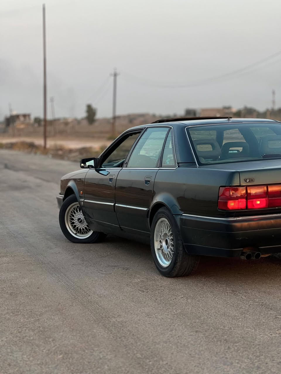 أودي قطعة وحيدة بل عراق #مميزة
Audi 200 1992
مكينة V8 4200
كير أوتو 3 وضعيات m. S. N
 كشنات كهرباء  خزن ميموري ٤وضعيات 
داخل جلد بلاد 
كتلوكات الشركة كاملات 
سستم صوت بلاد قوي كلش 
كروز سرعة ومثبت سرعة 
تدفئة بل كشنات 
سيارة على وضع الشركة حتة التايرات مال شركة Audi
سبير ما نازل 
سلايد طكتين شغال 
تفتح السنتر لك ترحيب 7كلوبات ترحيب 
سيارة فول مواصفات 
تخم ويل ٥قطع بلاد 
نقوصاتهة بسيطة كلش 
رجاء إلي مايعرف قيمتها ليكسير بيهة 
السعر ٥٥ورقة مكاني بغداد
البياع الشرطة الخامسة 
***********
