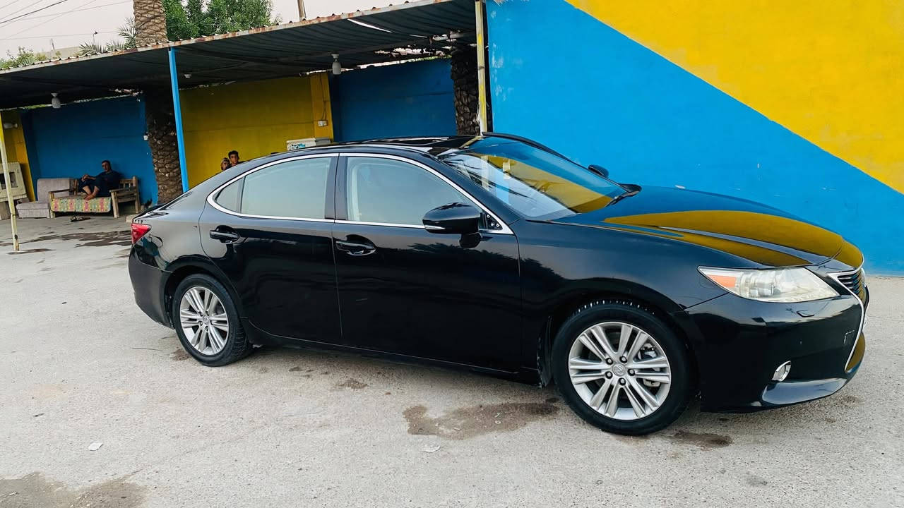للبيع لكزز 2013
es 350 
خليجي 13 
6 سلندر
رقم
 سليمانيه
السونار داخل الصور 

***********
