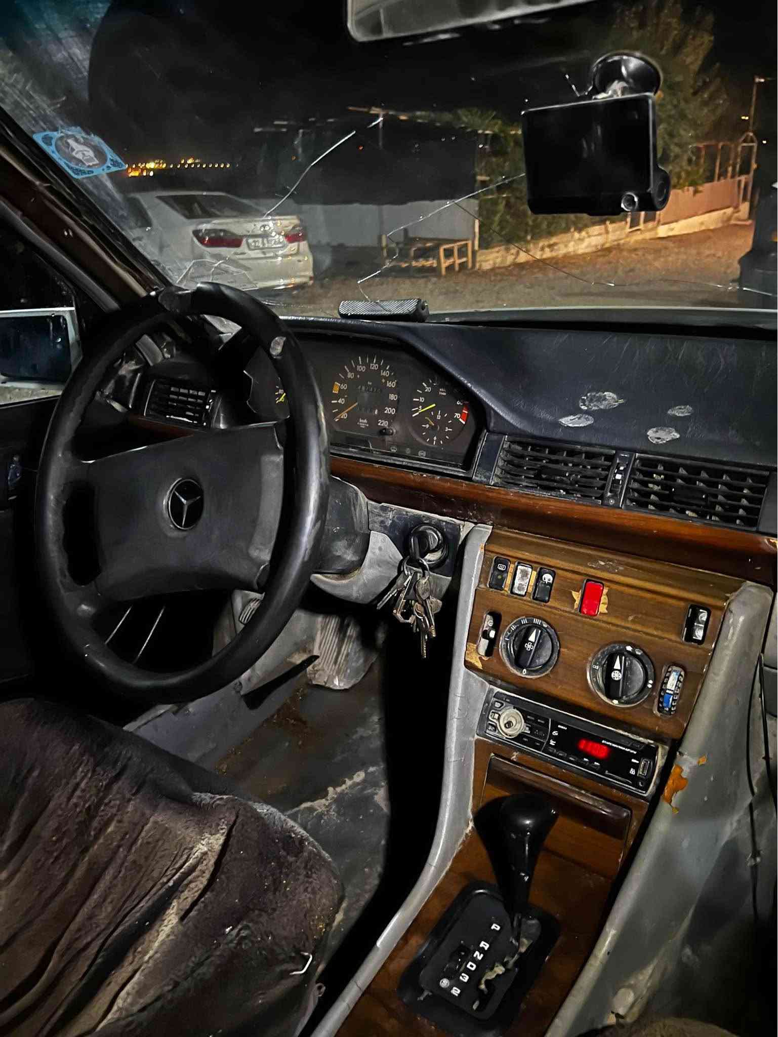 مرسيدس 300 • ١٩٨٧ • رقم كركوك