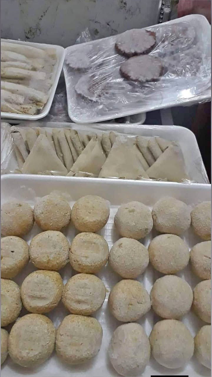 كبه الجريش مالتنه مليانه لحم 🤤🤤🤤🤤
50قطعه بـ20  اطيب انواع الكبب عدنه 

كبه حلب 50قطعه بـ20

كبه جريش 50قطعه بـ20

كبه بتيته جاب 50قطعه بـ20

لحومنا عراقيه % وبنكهه ابهارات خاصه 👍🏻😋😋

تتوفر خدمة توصيل 🚚  كافة مناطق البصره   

مطبخ الحكيميه ***********
