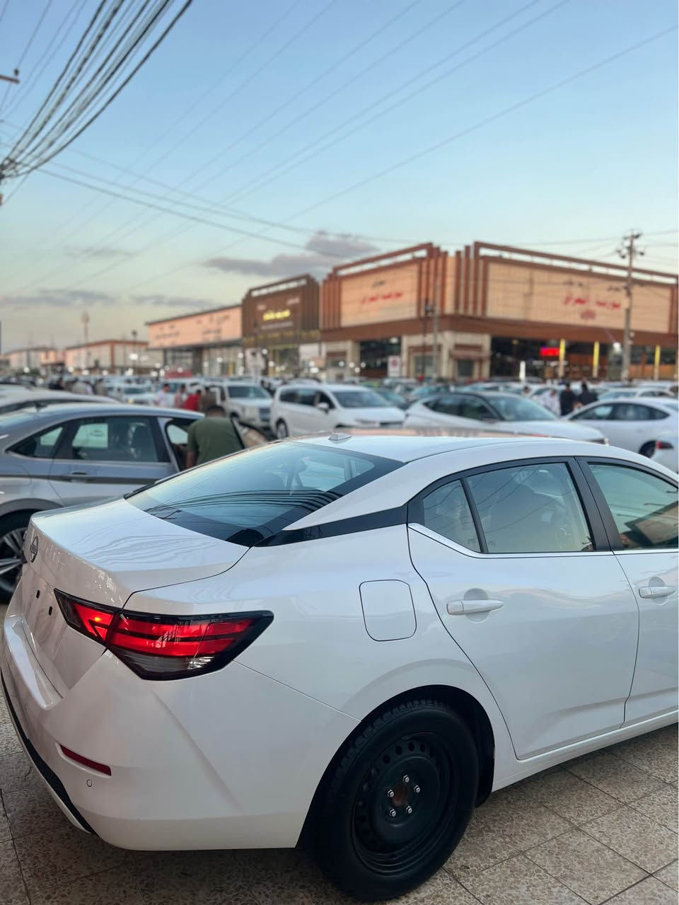 سێنترا 2025 SV کلین تایتل بێ سبوخ بێ تەعدیل بێ ژۆرێ
بێ ئەڕباک  2000 مایل ڕۆیشتیە بۆ زانیاری زیاتر پەیوەندی بەو ژمارەیە بکە *********** أربيل, العراق

نص مكتوب في الصور:
- 3N1AB8CV7SY354324