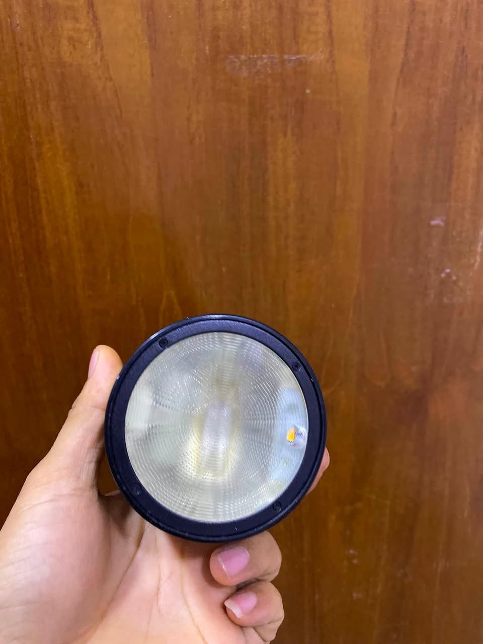 سوفت بوكس للبيع نضافه مثل ماتشوف بالصوره واستعمال قليل
Ad100 pro
السعر 250 وبيه مجال لشراي 
مكاني بصرة 
واذا عدك 600 pro للبيع او مراوس علق 
رقم الهاتف ***********
