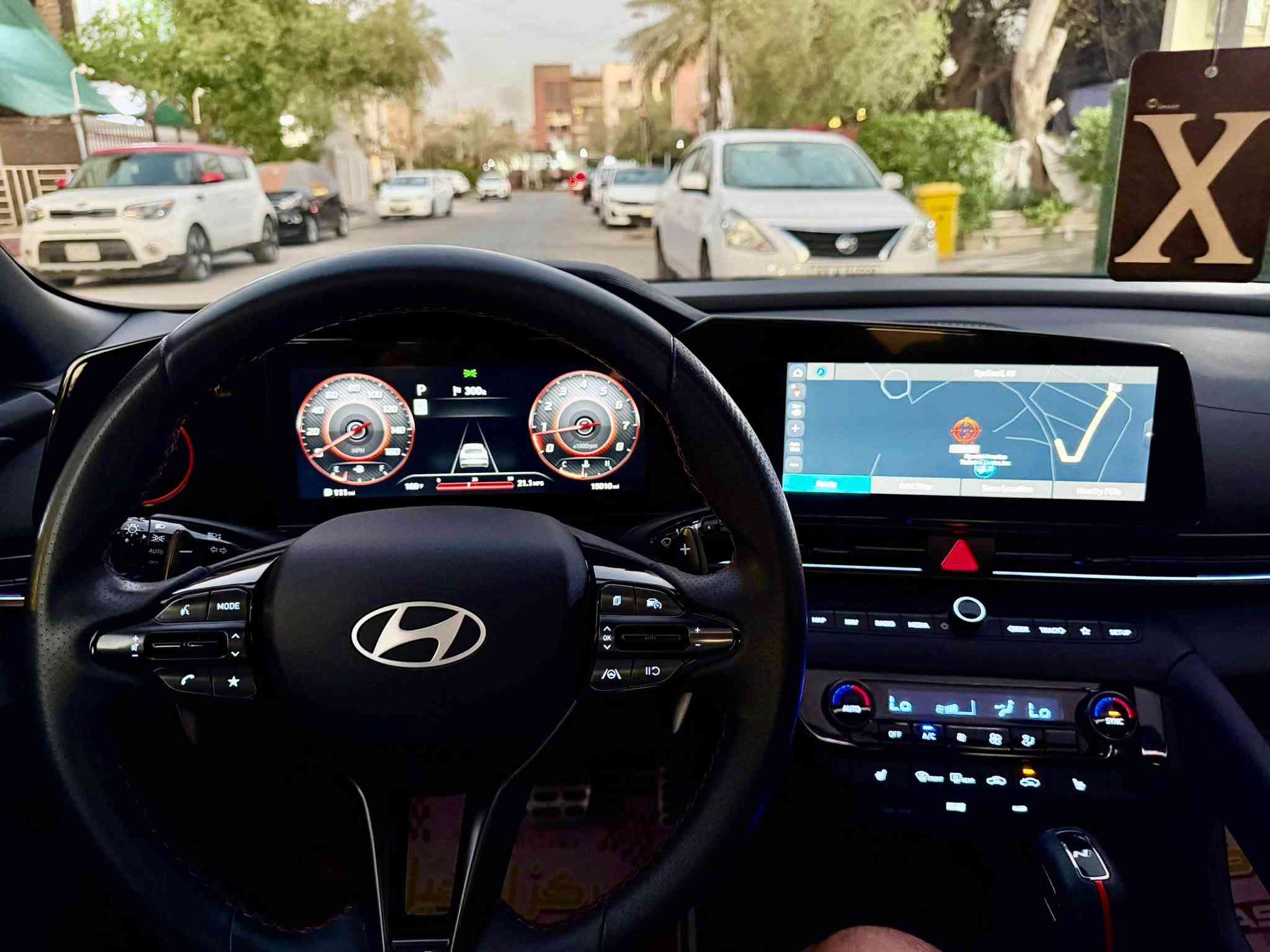 Hyundai Elantra N-Line 1.6Turbo 2025 
هونداي ألترا ان لاين 1.6 توربو 2025 
حادث السياره شخط بل جاملغ الامامي وشخط خفيف جدا بل جاملغ الخلفي بس الأمامي مصبوغ بجم كبس وبدون دواخل 
السياره فول مواصفات 
شاشه كبيره 
تحديد مسار 
نقطه عمياء 
فتحه سقف 
كراسي كهرباء
سستم صوت BOOS 
دخول ذكي 
بصمات ثنين 
كامره خلفيه 
حساسات امامي 
حساسات خلفي 
كراسي سبورت
صالنصات سبورت 
كراسي هيتر امامي 
ستيرن هيتر 
بعد اكو اكيد هوايه مواصفات متجي عله بالي

السياره دخول جديد بدون رقم هذه سعر بدون رقم تريد ارقملك ماكو مشكله

السعر $ 157 بدون رقم 

للتواصل عله رقم ***********
