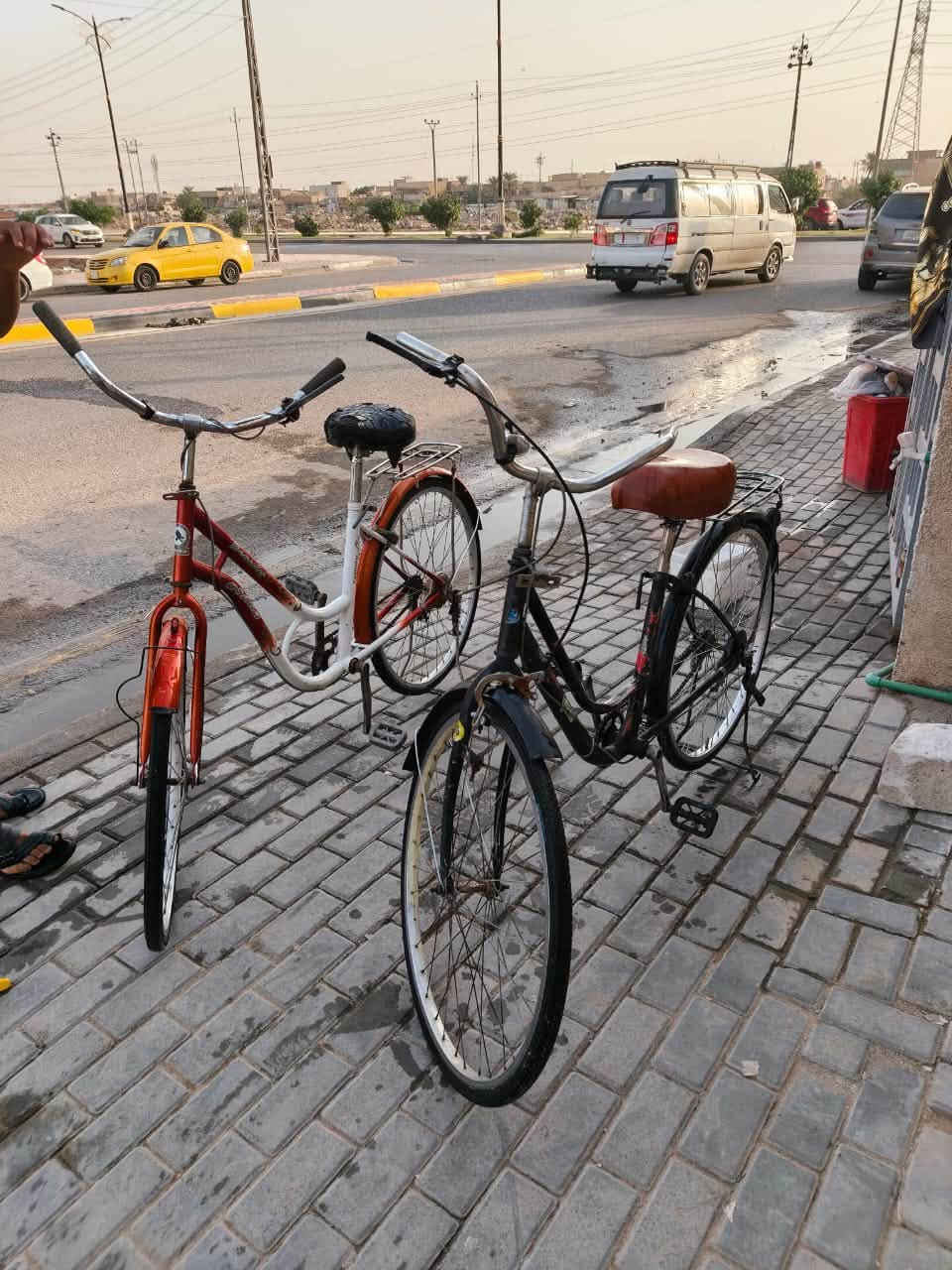 بيسكلات • ٢ • قفل