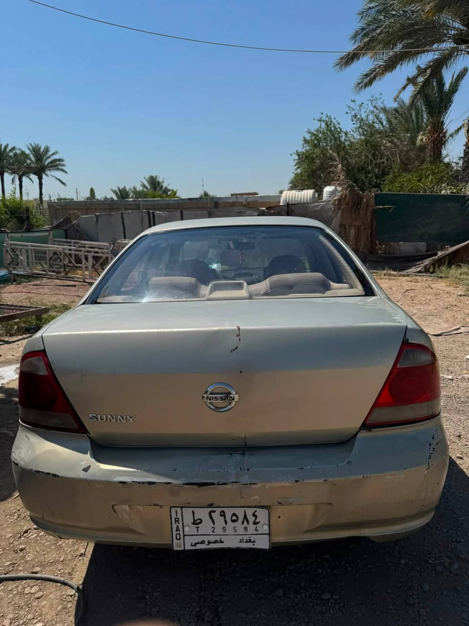 نيسان سني ٢٠٠٧ رقم بغداد بسمي تبريد محرك خير من الله كير بدلت دهنه صارت بي صفنه بل تنميره ٣ ضررها جاملغ وبنيد السعر ٦٨ وبيه مجال رقم ***********
سياره مال فقير يعيش عليها
