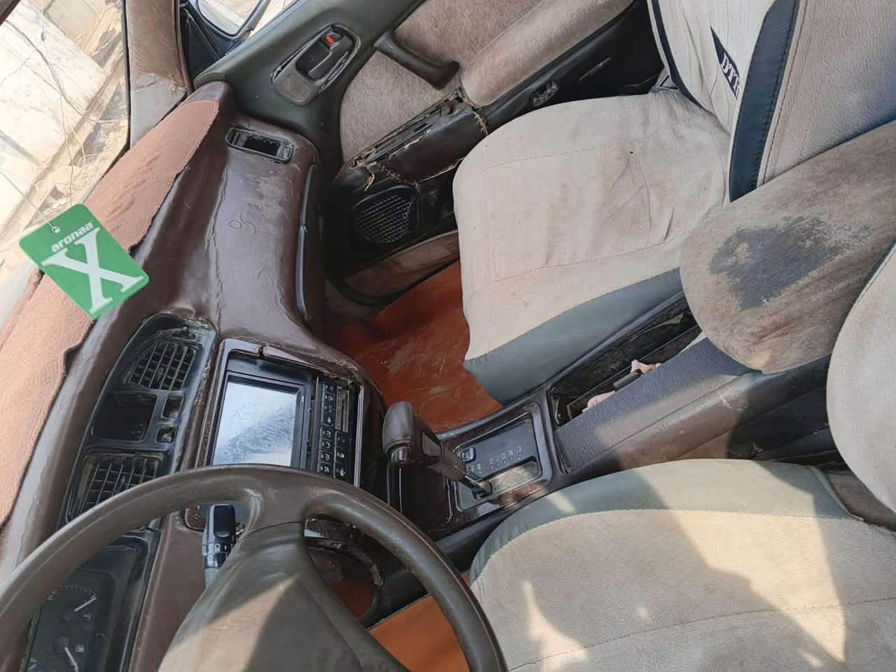 بطه منفصل • ١٩٩٤ • رقم بغداد