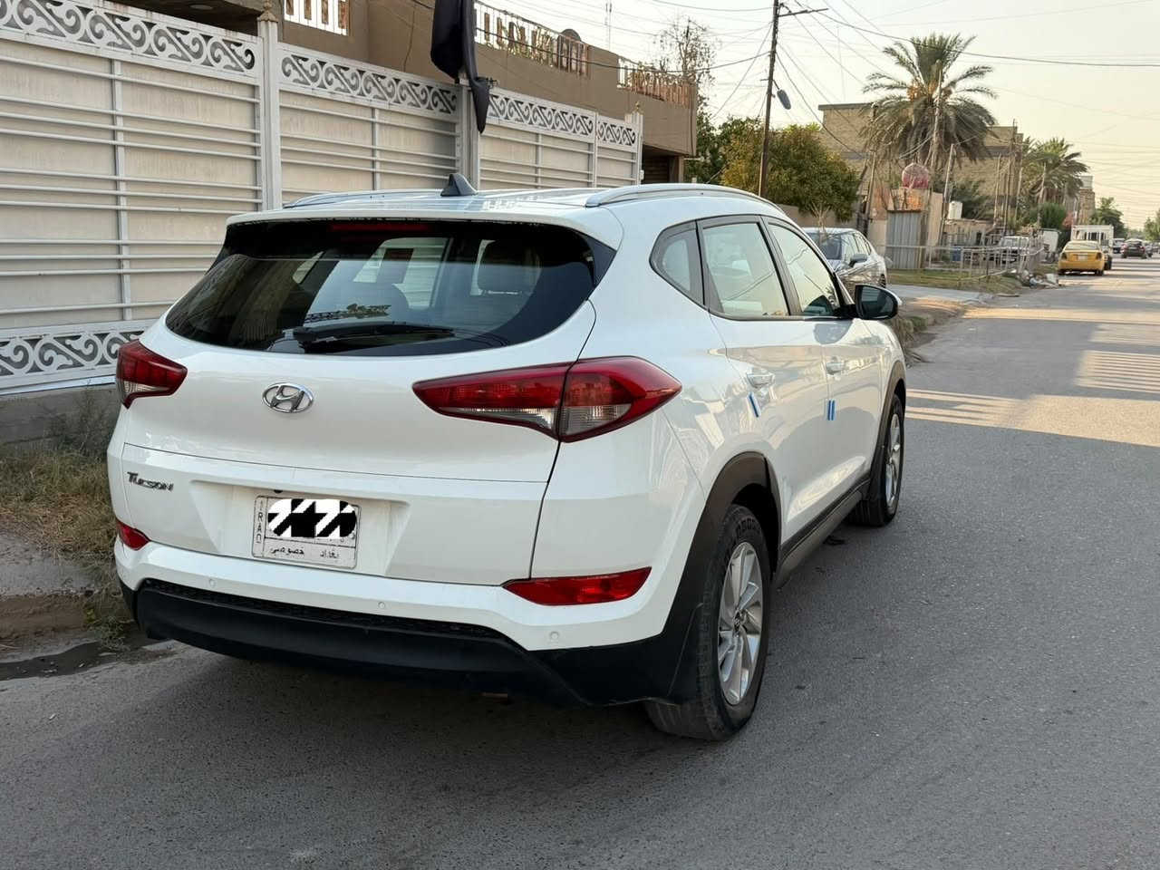 توسان ٢٠١٦ خليجي الشكل الجديد رقم بغداد بأسمي محرك ٢٠٠٠ دووش داخل لونين مري شفط فوول تحكمات كامرا تقليل صرف وقود مثبت سرعه تبريد امامي خلفي بيه منظومه غاز السياره بيه مكانات صبغ ابيع مصبوغ شواصي لغود سليمه محرك كير صدر تبريد جديد   السعر 114 مكاني بغداد 
لاتصال ***********
