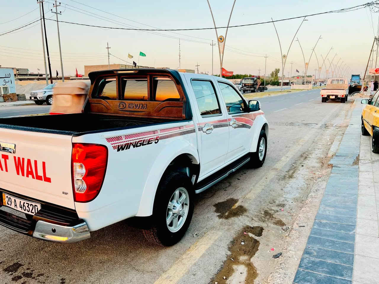 السلام عليكم
للبيع بيكم كريت ويل سياره بحالة زيرو ماشيه 40 الف رقم واسط دولي باسمي تحويل ثاني يوم
جاهزه من كلشي/تايرات شركه بيها  // فول مواصفات كشن كهرباء  بعده لايلون مال جناي فول السياره 
‏*********** /   ***********

المكان واسط قضاء النعمانية
