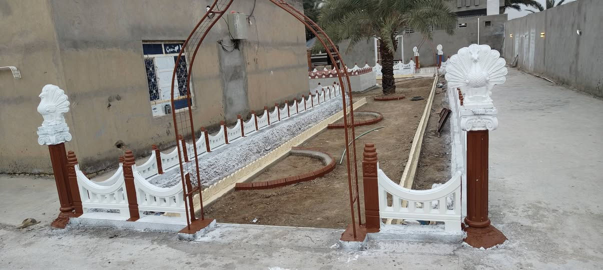 عمل ديكورات لكافة الحدائق المنزلية والخارجيه تشمل لاينات ونقش حجر وشتل وثيل نضام السقي بالتقطير والمرشات قضاء الرفاعي للتواصل ***********
***********
