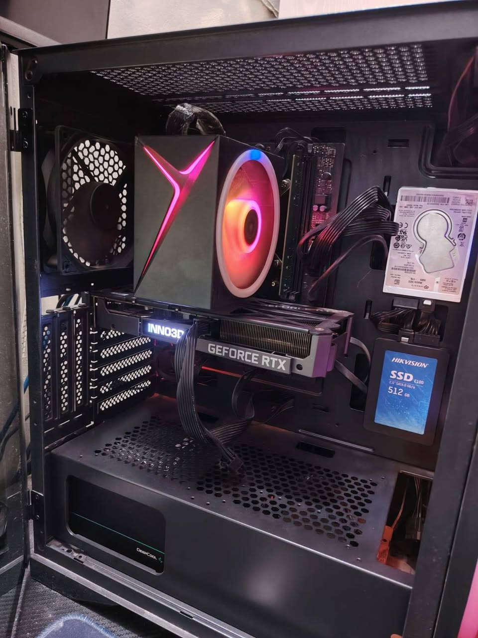 السلام عليكم مكلف في النشر تجميعة مستعمل للبيع نضيفه جداً
السعر 800 الف
Intel Core i5 12400f
Battle-AX B660M-HD DELUXE
RAM CRUCIAL  8G DDR4 3200 one piece 
Rtx 3060 inno3D 12g two fan
POWER 750W
SSD 500GB
1t Hdd
HOESDA 165 hz FHD 27
مكان بغداد 
رقم صاحب التجميعة ***********
