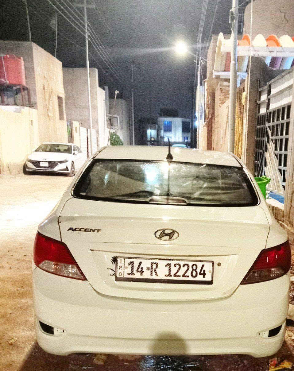 السلام عليكم
أكسنت خليجي ٢٠١٣ محرك ١٦٠٠ باسمي سنويه جديده رقم جديد تبريد شغال ب٧٥ وبيها مجال قليل

البصرة المطيحة
***********
