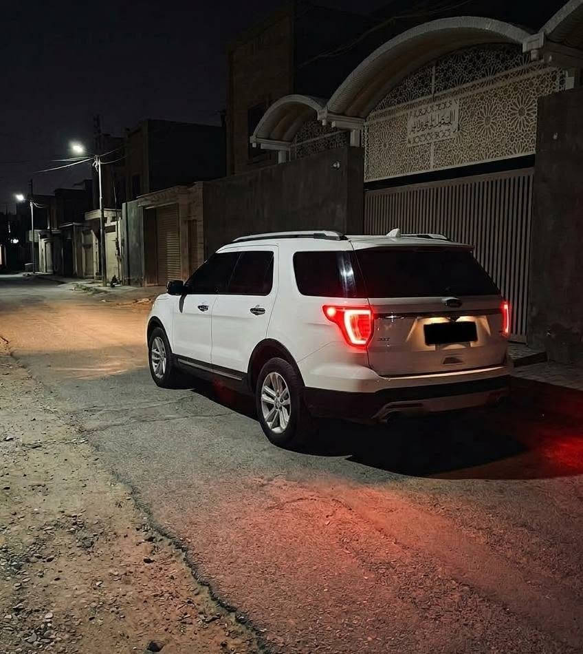 مراوس بكوري او بيع
المحرك: 4 سلندر سعة 2300 لتر تيربو (EcoBoost).

​الگير ونظام الدفع/ دفع أمامي (FWD).

المقاعد جلد اسود

​المقاعد: 3 صفوف تتسع لـ 7 ركاب.

بيها بصمه فتح باب السائق وبصمه فتح كلي للسياره 

بصمه فتح صندوق كهربائى 

​اقتصادية جداً في استهلاك الوقود مقارنة بـ V6.

التبريد ثلج  3 قطع تبريد  منفصله

​نظام ترفيه Ford SYNC (بلوتوث، USB، أومر صوتية)

​دخول برقم سري على باب السائق (Keyless Keypad)

​مقاعد كهربائية

​حساسات خلفية ومثبت سرعة 

​طقم وسائد هوائية كامل ونظام تحكم بالثبات
 (AdvanceTrac).

السياره بأسمي  لوحات دوليه انكليزية رقمها بغداد تحويل ثاني يوم البصرة, العراق
