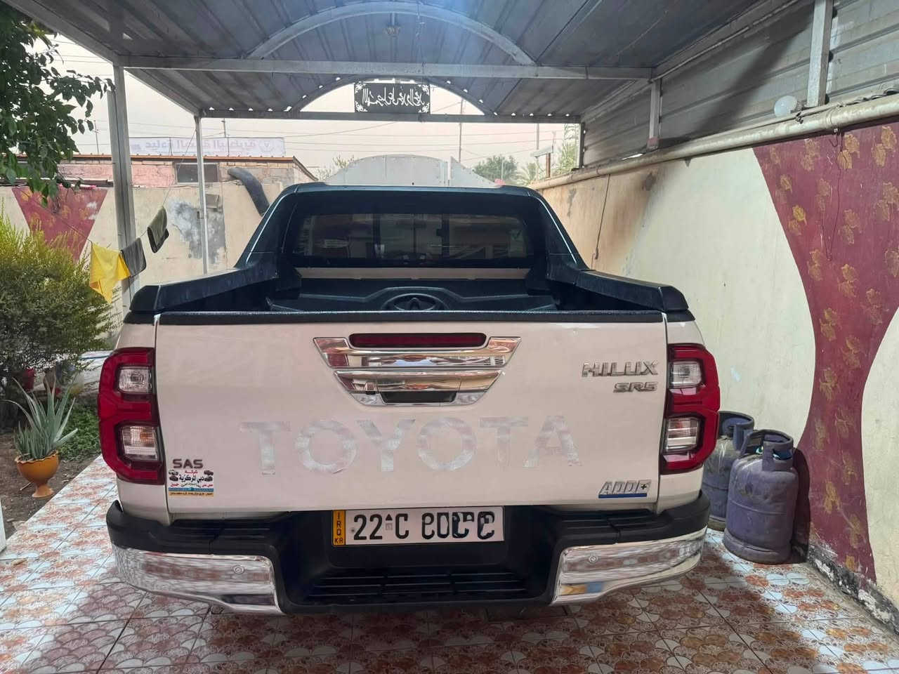 السلام عليكم للبيع  تويوتا هايلوكس  TRD موديل 2021 فول مواصفات  6 سلندر بصمه شاشه كبيره تبريد بلكشنات تبريد قطعتين حساسات اشاير بلمري داخل احمر كشنات مغلفه وأرضية مغلفه سيارة جديدة وجاهزه من كل شي مكفوله كفاله عامه  رقم اربيل ماشيه 85 الف للاسفسار *********** السعر 320وبيها

