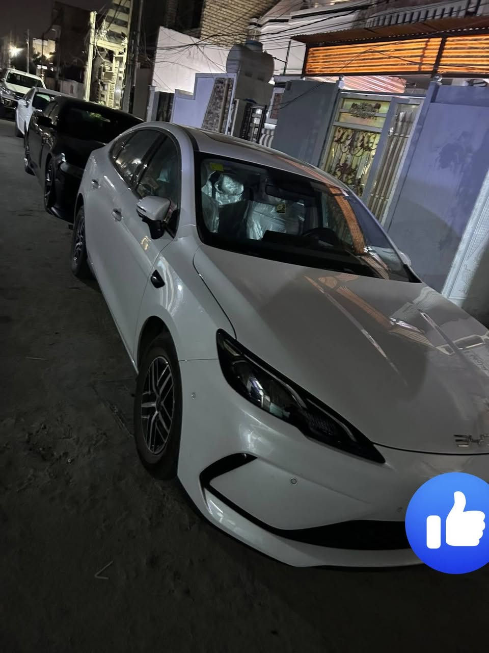 سلام عليكم سيارة للبيع 
BYD SEAL 5   الفول مواصفات 
مواصفات كاميرات 13 كامرة
حساسات 
قيادة ذاتية 
بطارية تمشيك 55 كيلو 
سيارة كلين مكفولة 
ماشية سيارة 17 الف 
السعر 24٫500 بيهة مجال بسيط
***********
