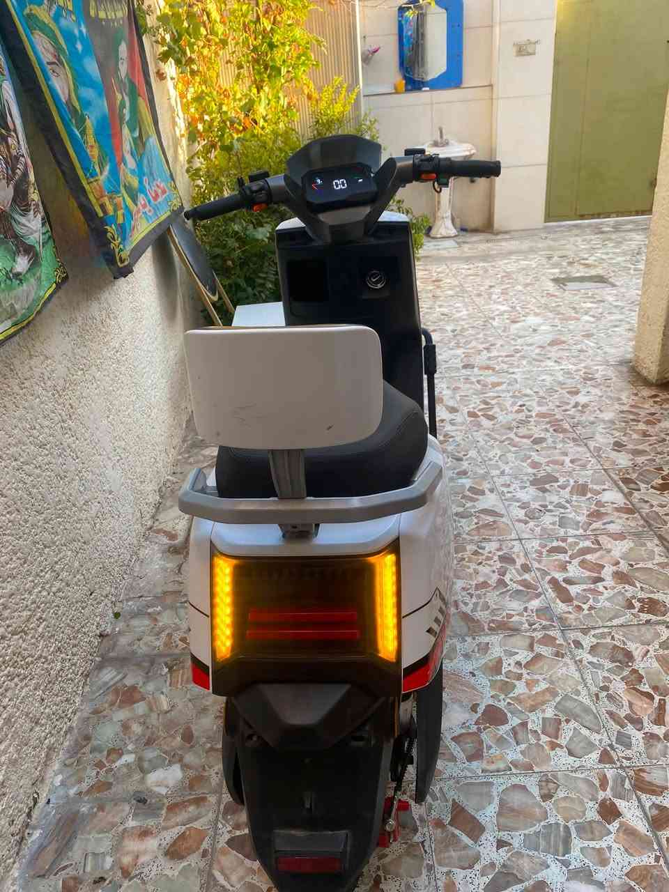 دراجه شحن للبيع سعر ٥٥٠ مكان بلديات
***********
