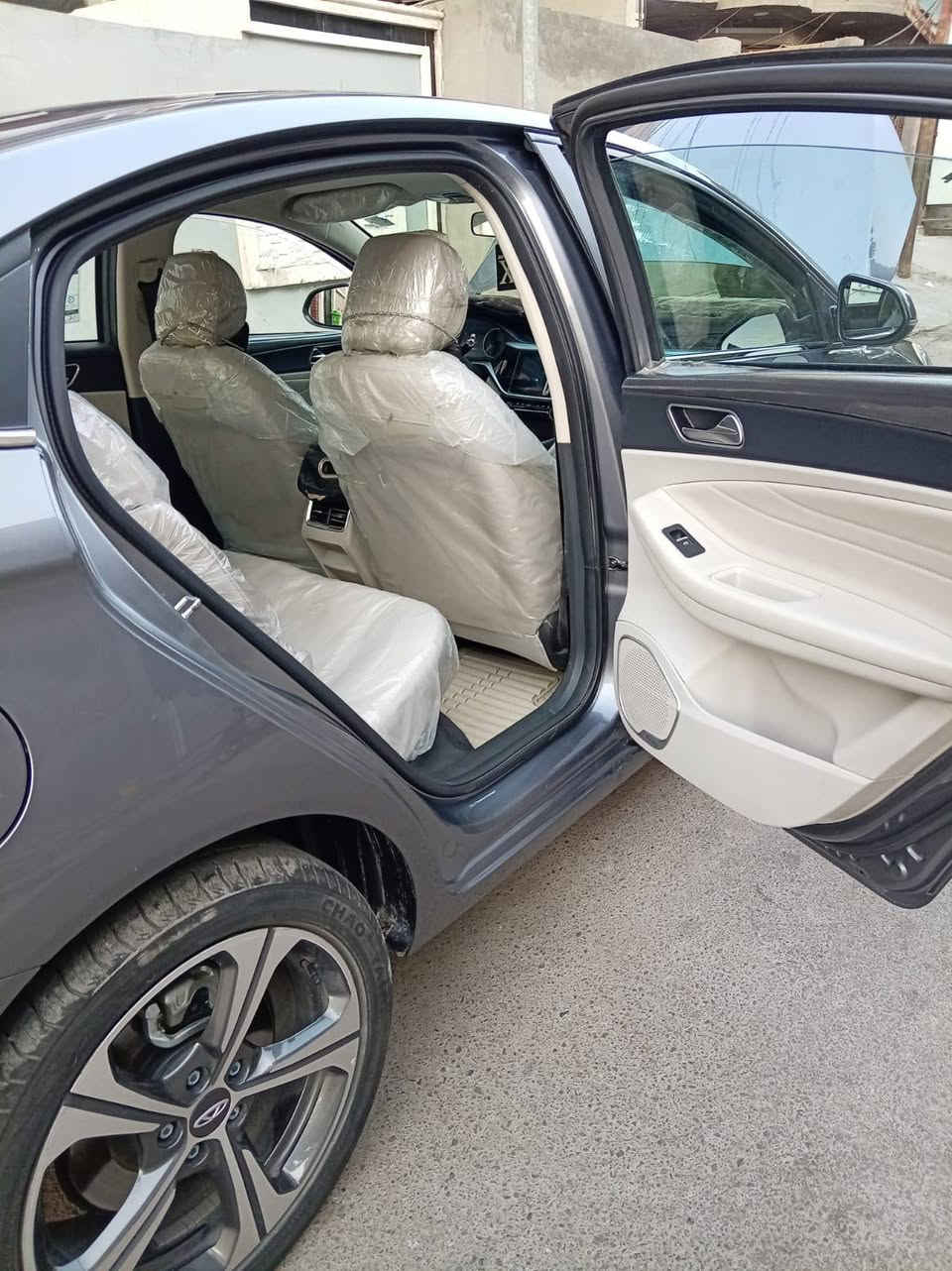 🚘 شيري أريزو موديل 2024 للبيع

📍 بغداد – حرة باسمي
🔹 السيارة كفالة عامة باستثناء تعديل بادر في باني وباردة باتكمة مساحه صغيره 
🔹 ماشية: 17 ألف كم
🔹 فول مواصفات
🔹 تحكم ستير
🔹 شاشة
🔹 مقعد سائق كهربائي
🔹فتحت سقف 
🔹داخل لونين اسود وبيجي 
🔹 لم تمضِ عليها 8 أشهر من خروجها من الشركة
🔹 السيارة بحالة ممتازة

💰 السعر: 105 ورقة وبي مجال 

📞 رقم الهاتف: ***********
📍 العنوان: بغداد – حي الجهاد
