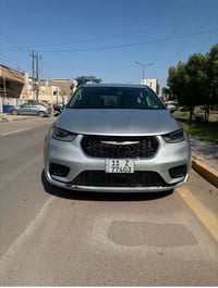 كرايسلر باسفيكا موديل 2023  هزه جديده رقم جديد باسمي محرك 3600   7 راك...