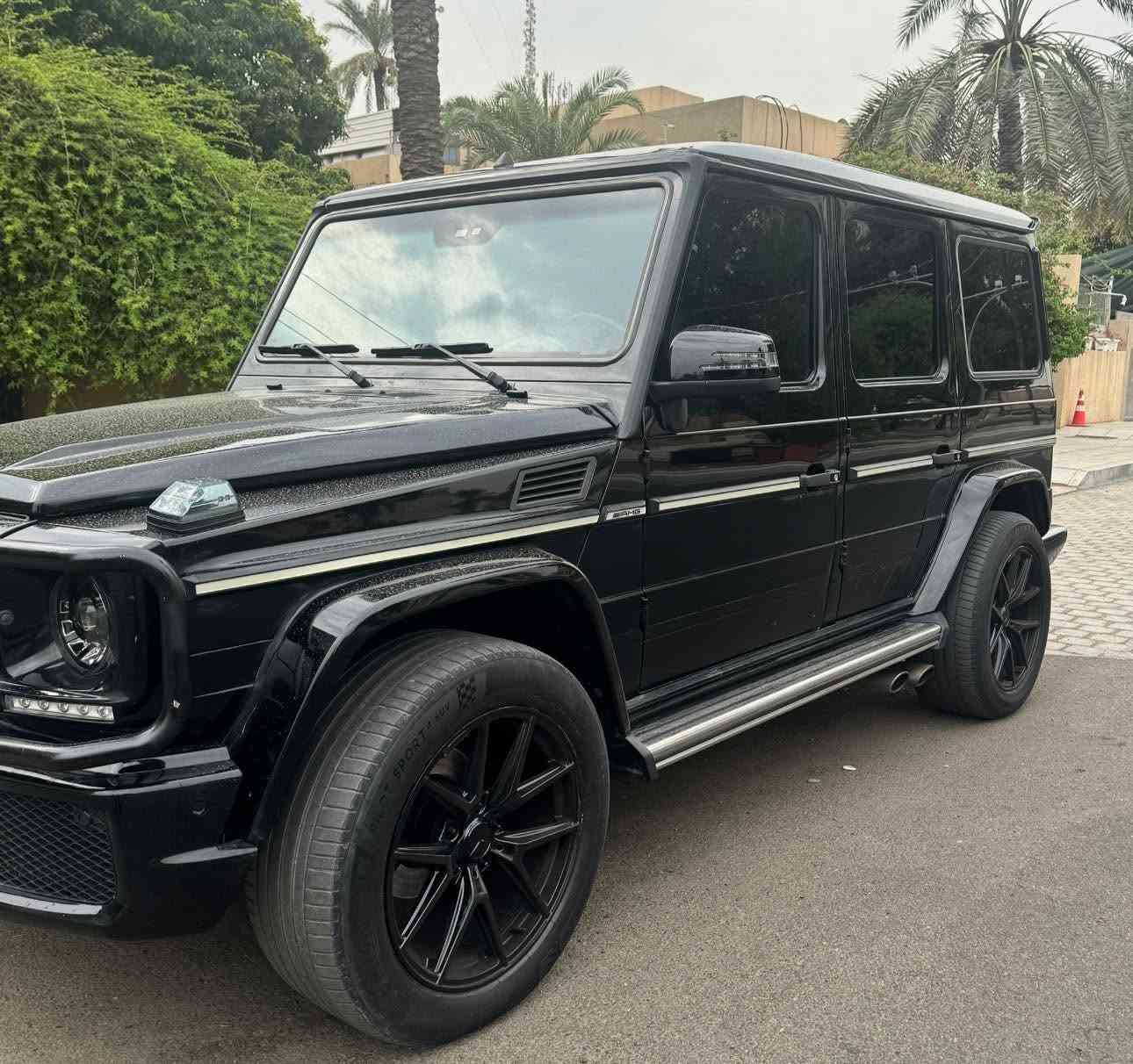 جي كلاس 2011 اصل اصل 
G50
ادوات سياحة 
كفاله من الكص والسرقه والعشاير والانتربول 
كفاله كير محرك تبريد حداديه 
تخم تاير جديد 
المكان بغداد 
***********
