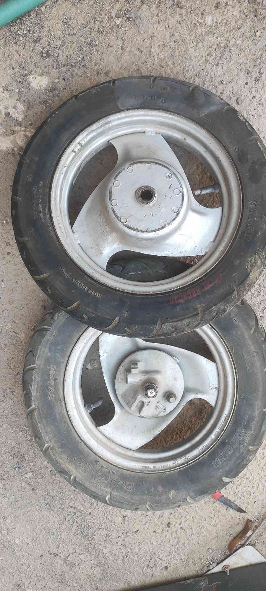 اغراض بطه للبيع
مكينه جديده ومكفوله شرط الشغل 
ويل امامي خلفي موس 
شاص مال بطه موديل 99 بالايلون 
عقل ست خطوط شرط الشغل 
تانكي حتى صبغه جديد ما ابي ولا مزروف 
كشن جديد 
رقمي بي واتساب ***********
مكاني كربلاء
